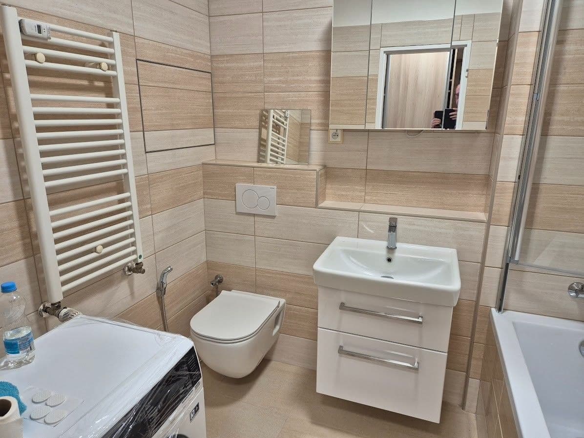 Studio flat to rent, 37 m², Hnězdenská, Prague, Prague Studio flat to rent, 37 m², Hnězdenská, Prague, Prague