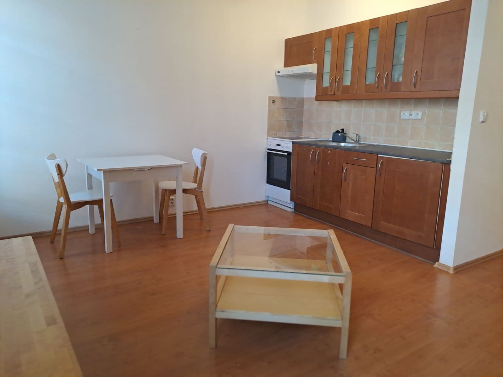 Studio flat to rent, 33 m², Komenského, Kladno, Středočeský Region Studio flat to rent, 33 m², Komenského, Kladno, Středočeský Region