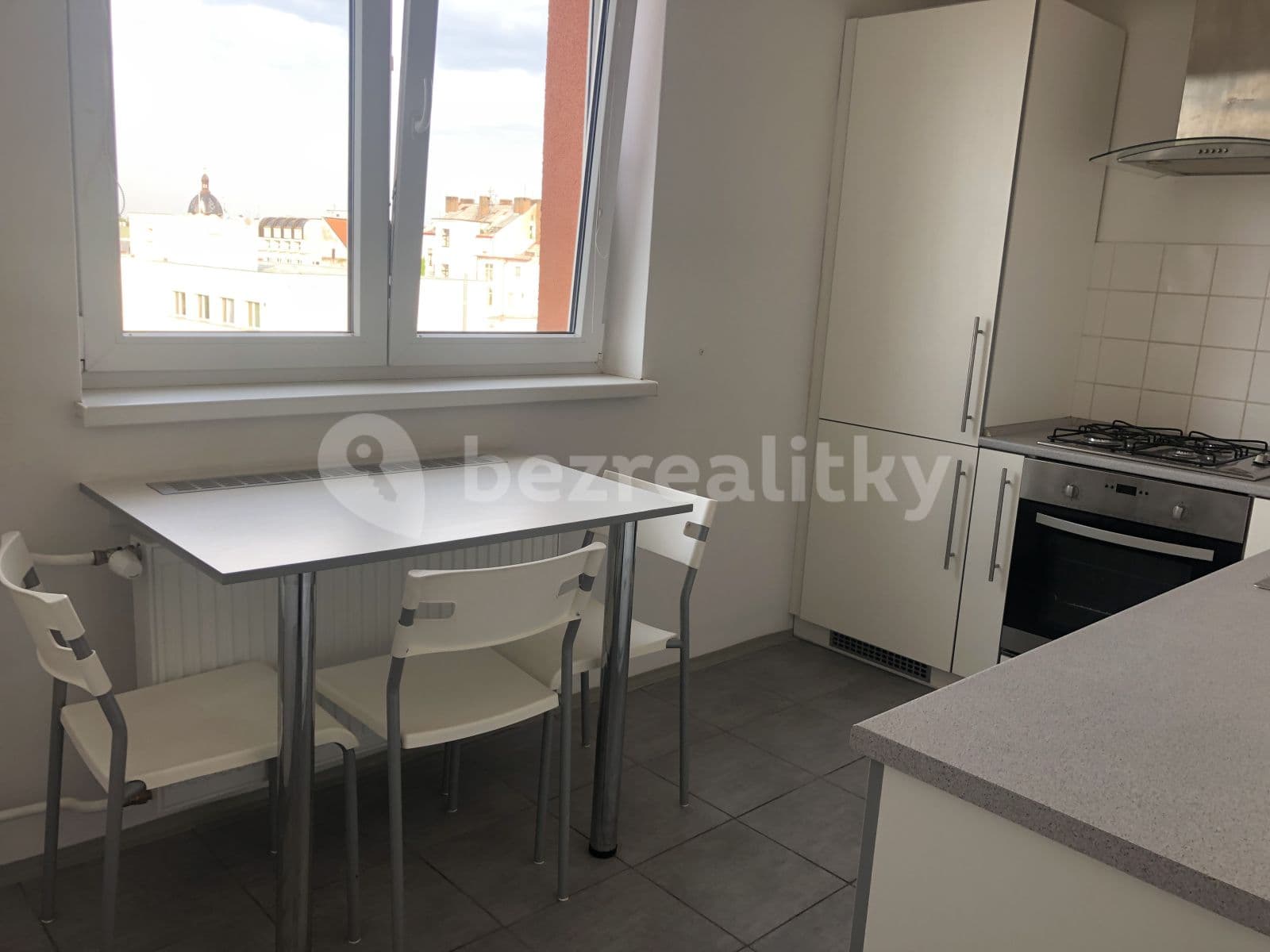 1 bedroom flat to rent, 40 m², Na Hrádku, Pardubice, Pardubický Region 1 bedroom flat to rent, 40 m², Na Hrádku, Pardubice, Pardubický Region