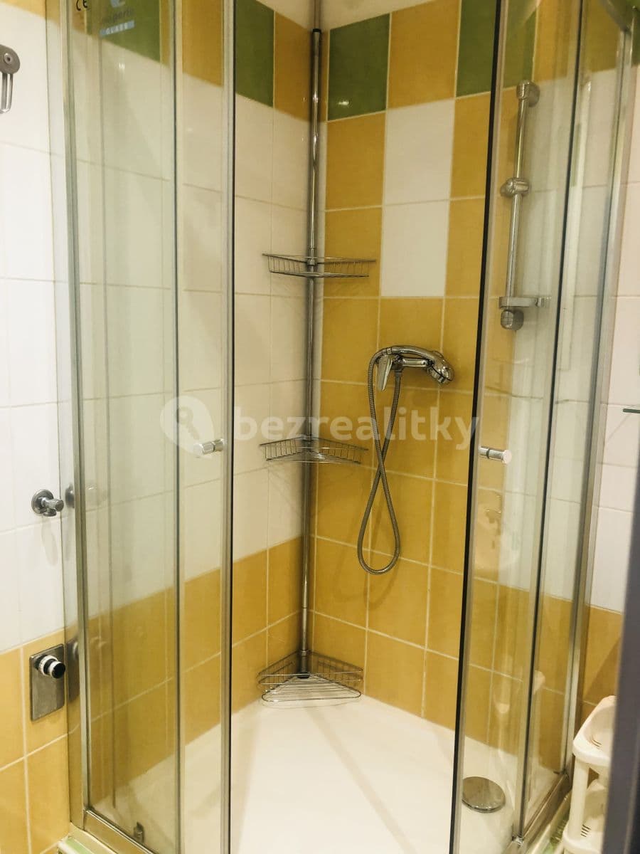 1 bedroom flat to rent, 40 m², Na Hrádku, Pardubice, Pardubický Region 1 bedroom flat to rent, 40 m², Na Hrádku, Pardubice, Pardubický Region