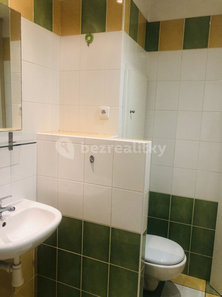 1 bedroom flat to rent, 40 m², Na Hrádku, Pardubice, Pardubický Region 1 bedroom flat to rent, 40 m², Na Hrádku, Pardubice, Pardubický Region