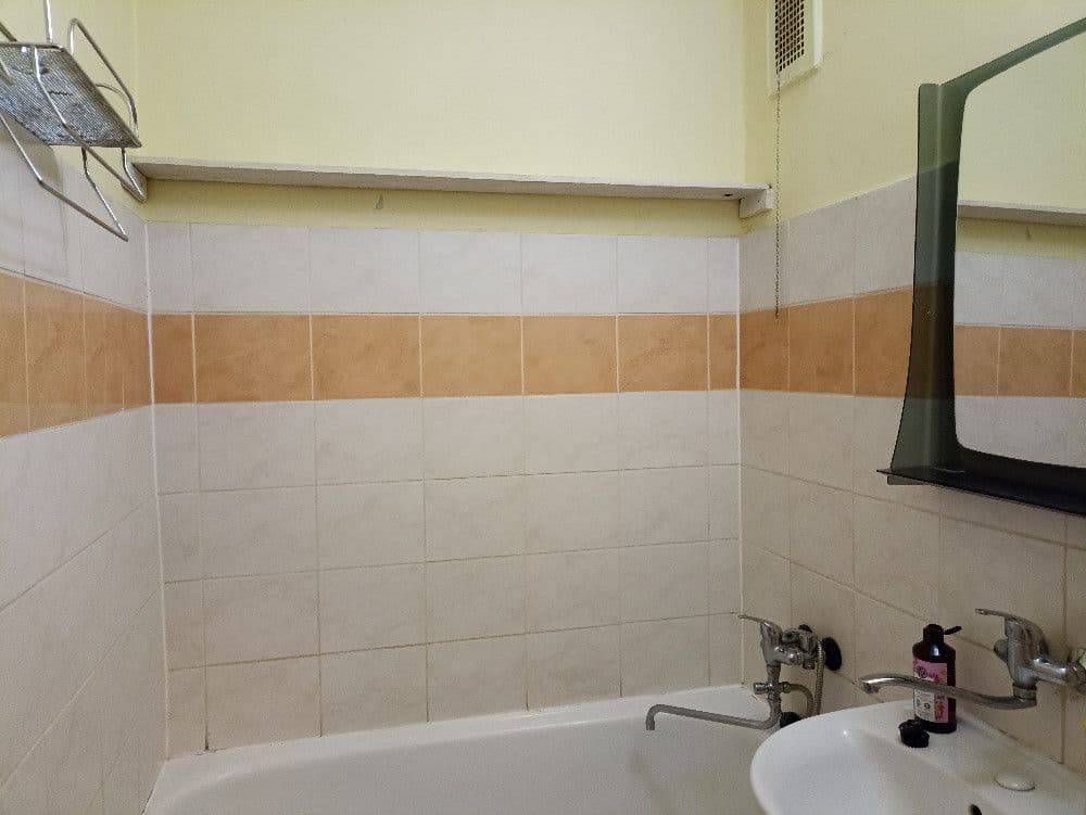 2 bedroom flat to rent, 54 m², Jeremenkova, Prague, Prague 2 bedroom flat to rent, 54 m², Jeremenkova, Prague, Prague