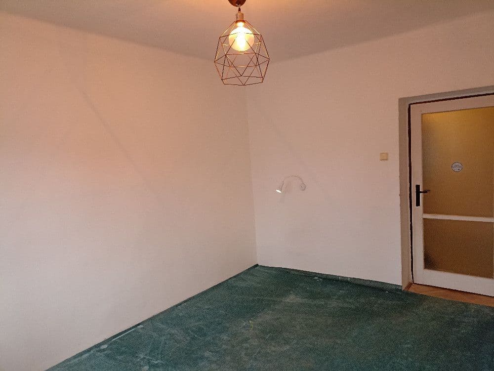 2 bedroom flat to rent, 54 m², Jeremenkova, Prague, Prague 2 bedroom flat to rent, 54 m², Jeremenkova, Prague, Prague