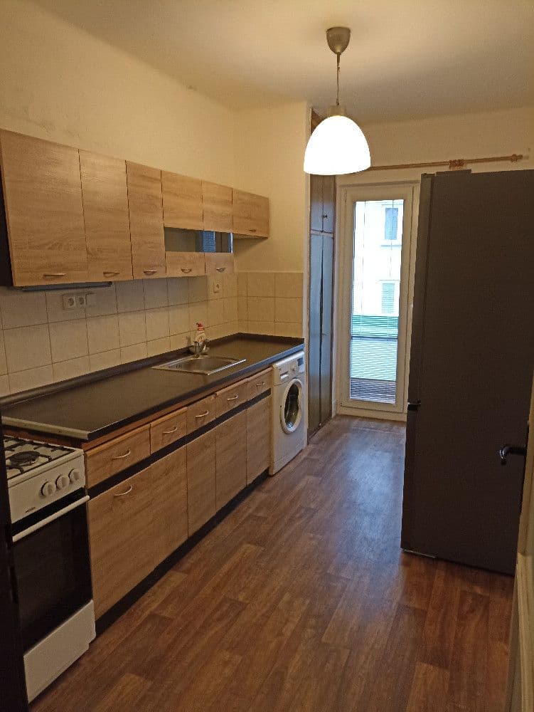 2 bedroom flat to rent, 54 m², Jeremenkova, Prague, Prague 2 bedroom flat to rent, 54 m², Jeremenkova, Prague, Prague