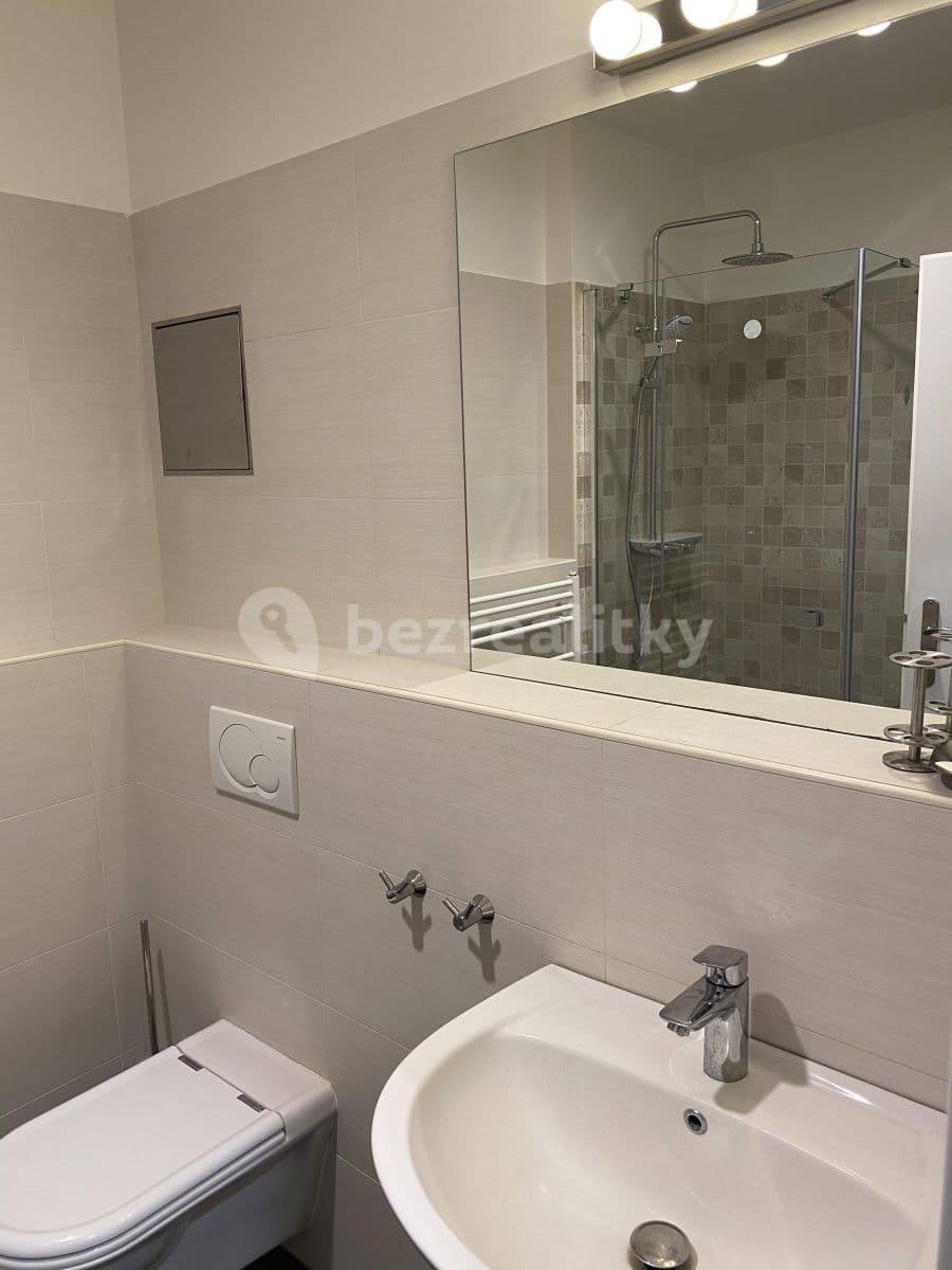 1 bedroom flat to rent, 36 m², Křižíkova, Prague, Prague 1 bedroom flat to rent, 36 m², Křižíkova, Prague, Prague