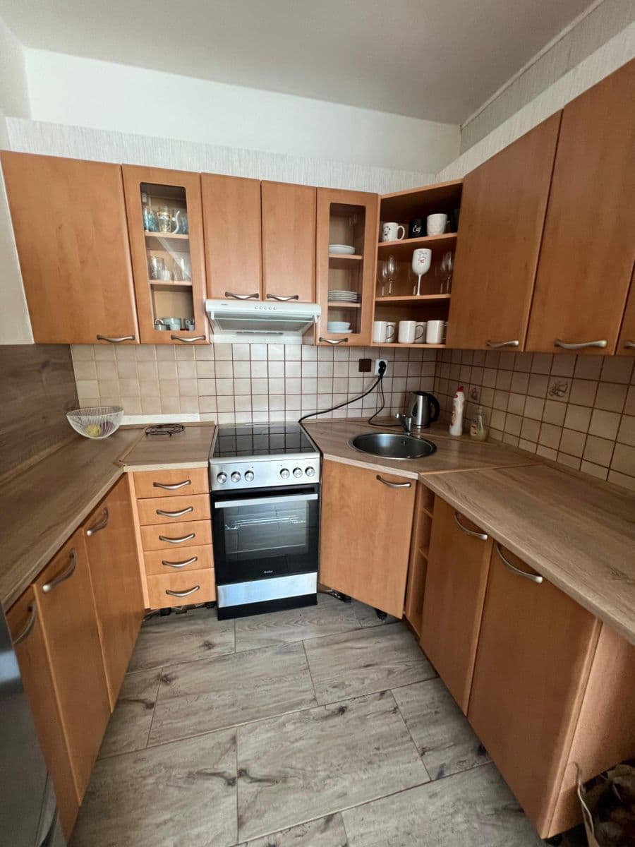 1 bedroom with open-plan kitchen flat to rent, 40 m², Děčínská, Kladno, Středočeský Region 1 bedroom with open-plan kitchen flat to rent, 40 m², Děčínská, Kladno, Středočeský Region