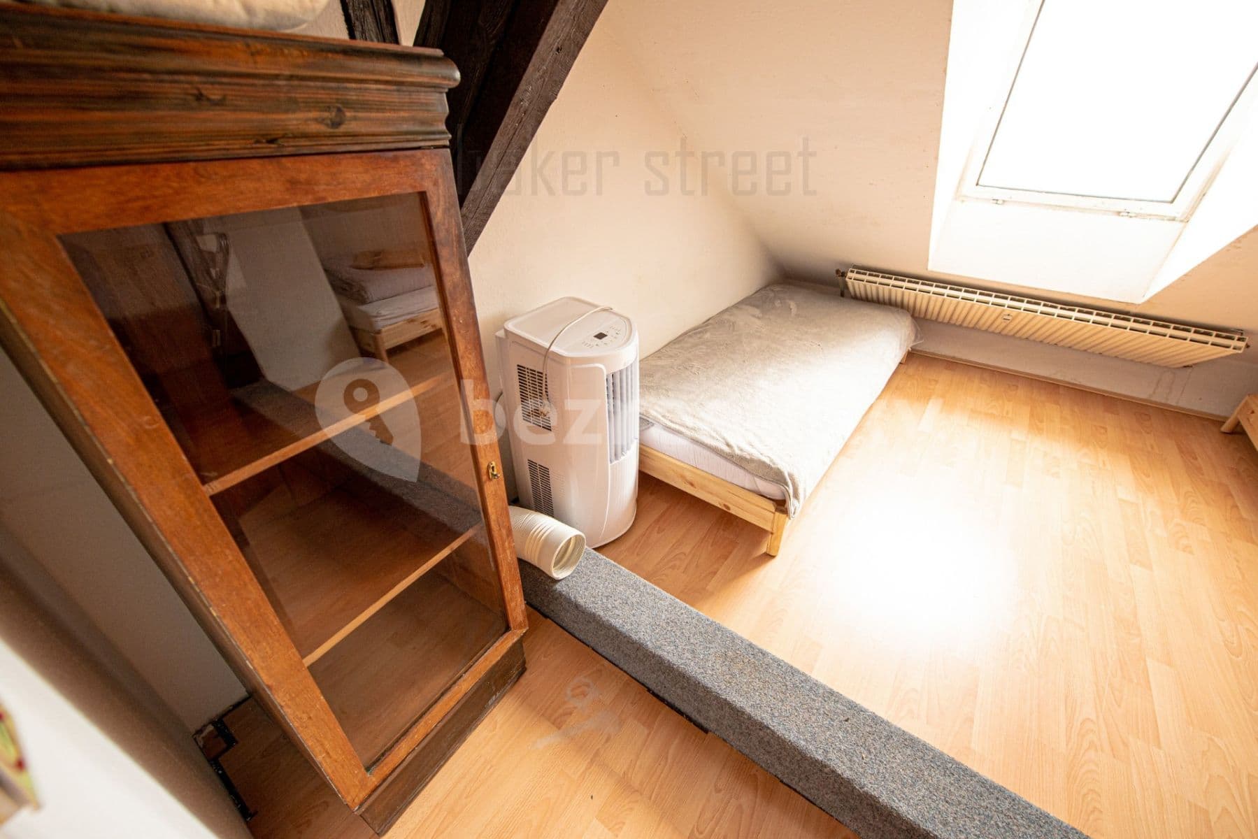 2 bedroom with open-plan kitchen flat to rent, 78 m², U Pekařky, Prague, Prague 2 bedroom with open-plan kitchen flat to rent, 78 m², U Pekařky, Prague, Prague