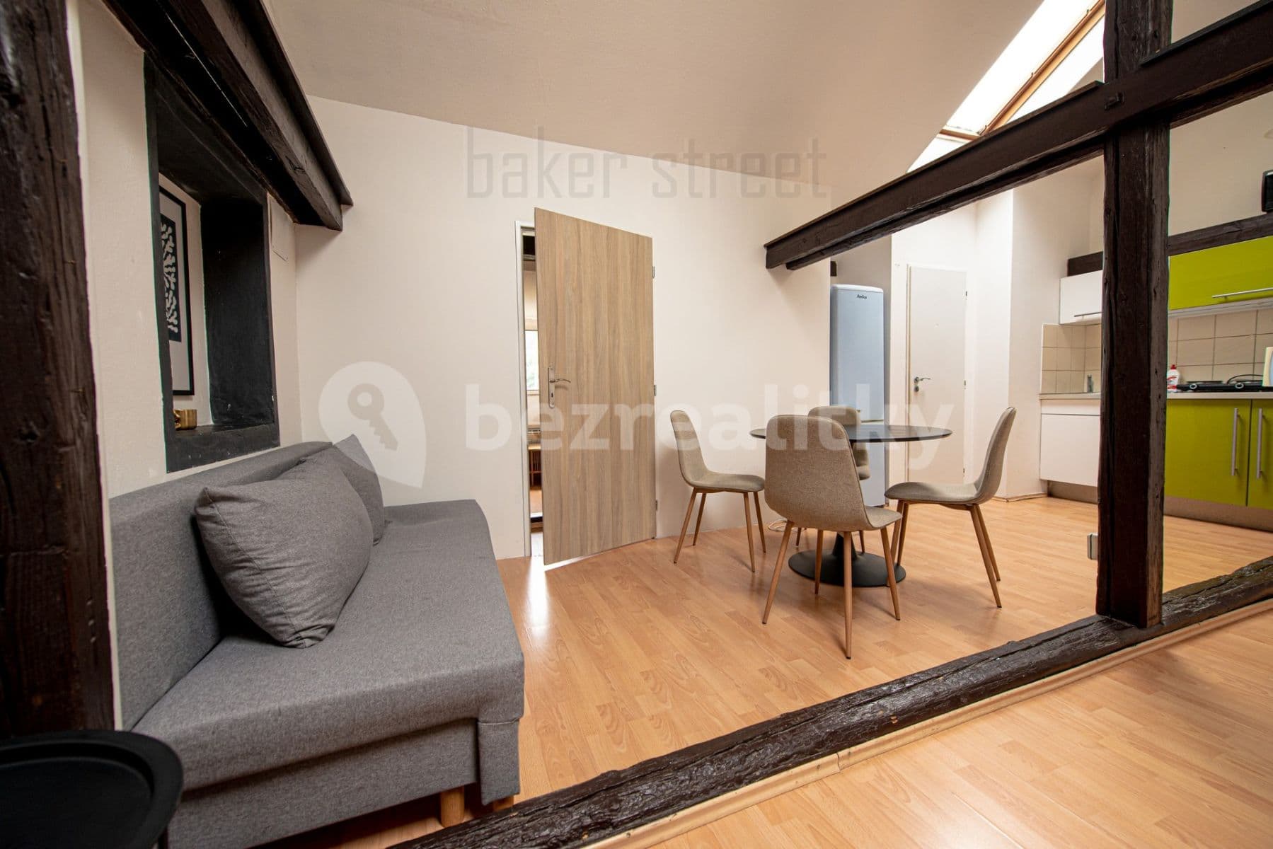 2 bedroom with open-plan kitchen flat to rent, 78 m², U Pekařky, Prague, Prague 2 bedroom with open-plan kitchen flat to rent, 78 m², U Pekařky, Prague, Prague