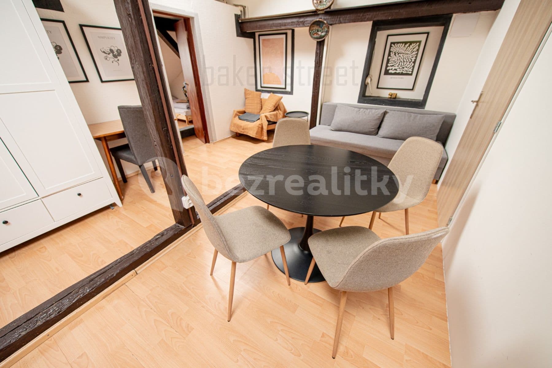 2 bedroom with open-plan kitchen flat to rent, 78 m², U Pekařky, Prague, Prague 2 bedroom with open-plan kitchen flat to rent, 78 m², U Pekařky, Prague, Prague