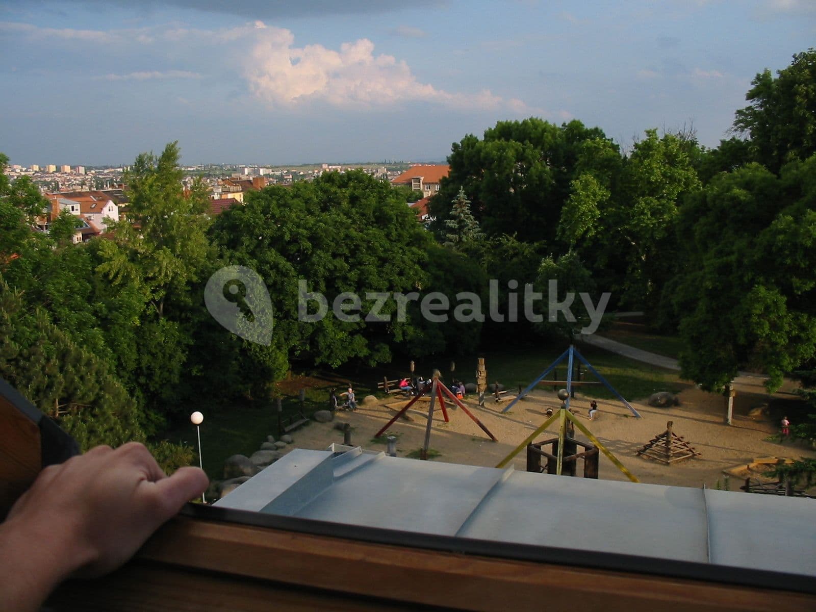 3 bedroom with open-plan kitchen flat to rent, 85 m², Volejníkova, Brno, Jihomoravský Region 3 bedroom with open-plan kitchen flat to rent, 85 m², Volejníkova, Brno, Jihomoravský Region