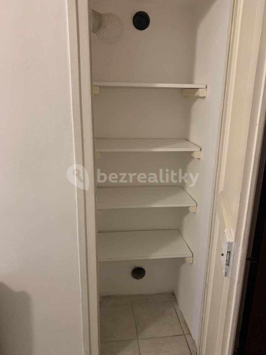 2 bedroom flat to rent, 68 m², Lublanska, Prague, Prague 2 bedroom flat to rent, 68 m², Lublanska, Prague, Prague