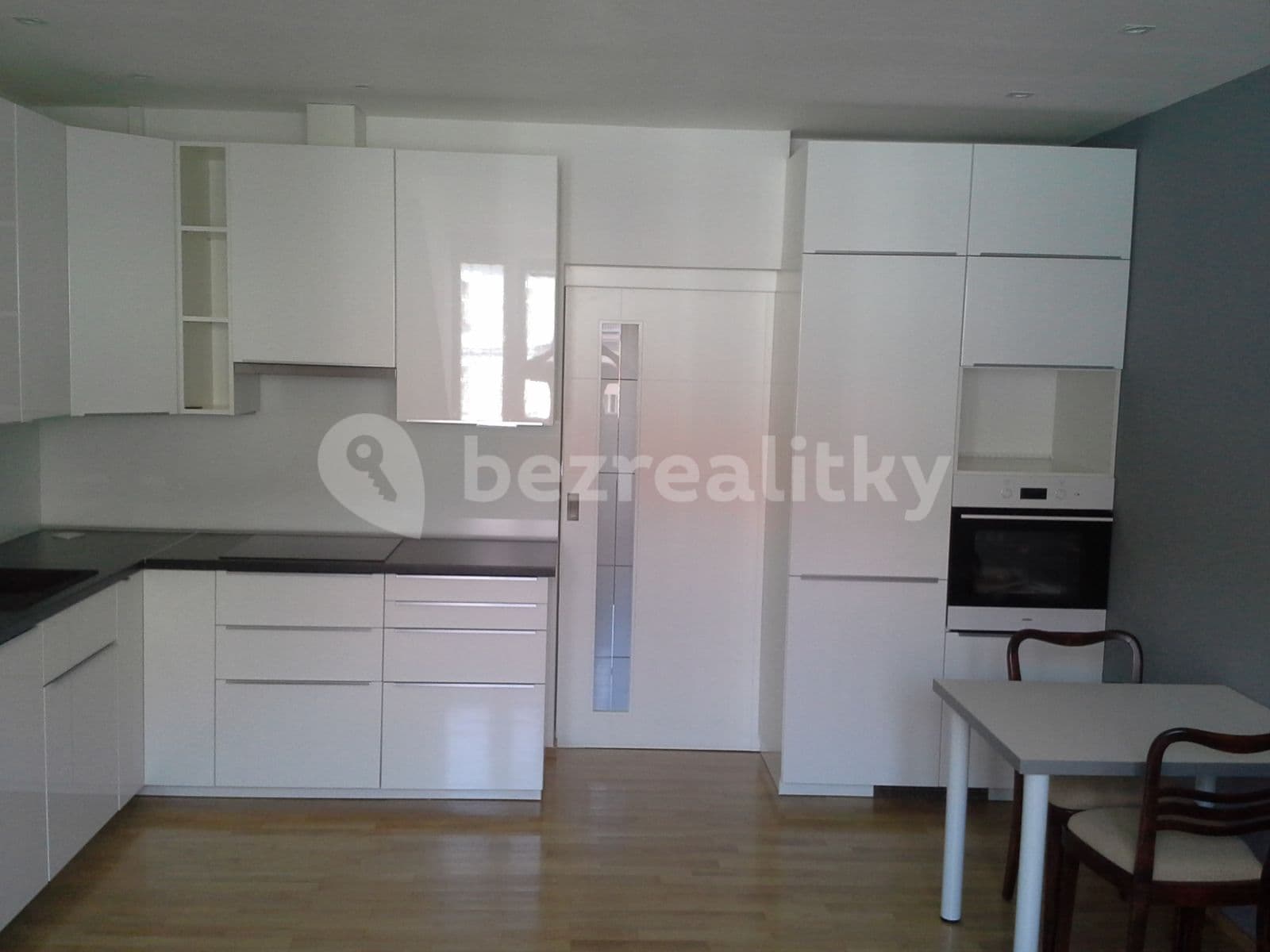 1 bedroom with open-plan kitchen flat to rent, 48 m², Bulharská, Prague, Prague 1 bedroom with open-plan kitchen flat to rent, 48 m², Bulharská, Prague, Prague