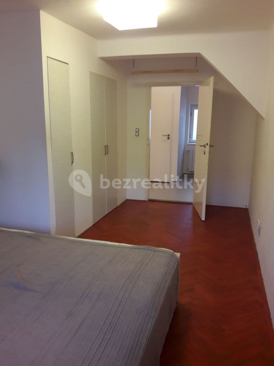 1 bedroom with open-plan kitchen flat to rent, 71 m², U průhonu, Prague, Prague 1 bedroom with open-plan kitchen flat to rent, 71 m², U průhonu, Prague, Prague