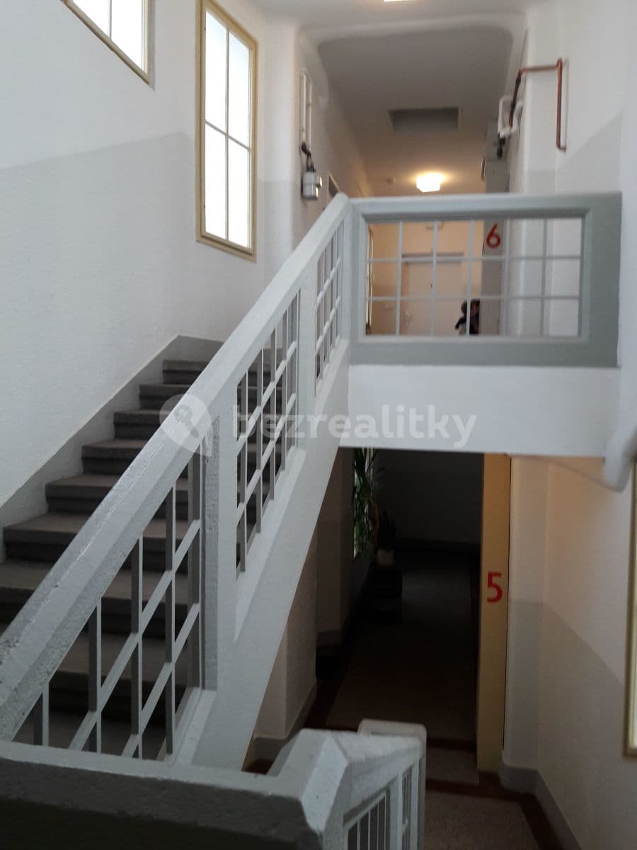 1 bedroom with open-plan kitchen flat to rent, 71 m², U průhonu, Prague, Prague 1 bedroom with open-plan kitchen flat to rent, 71 m², U průhonu, Prague, Prague