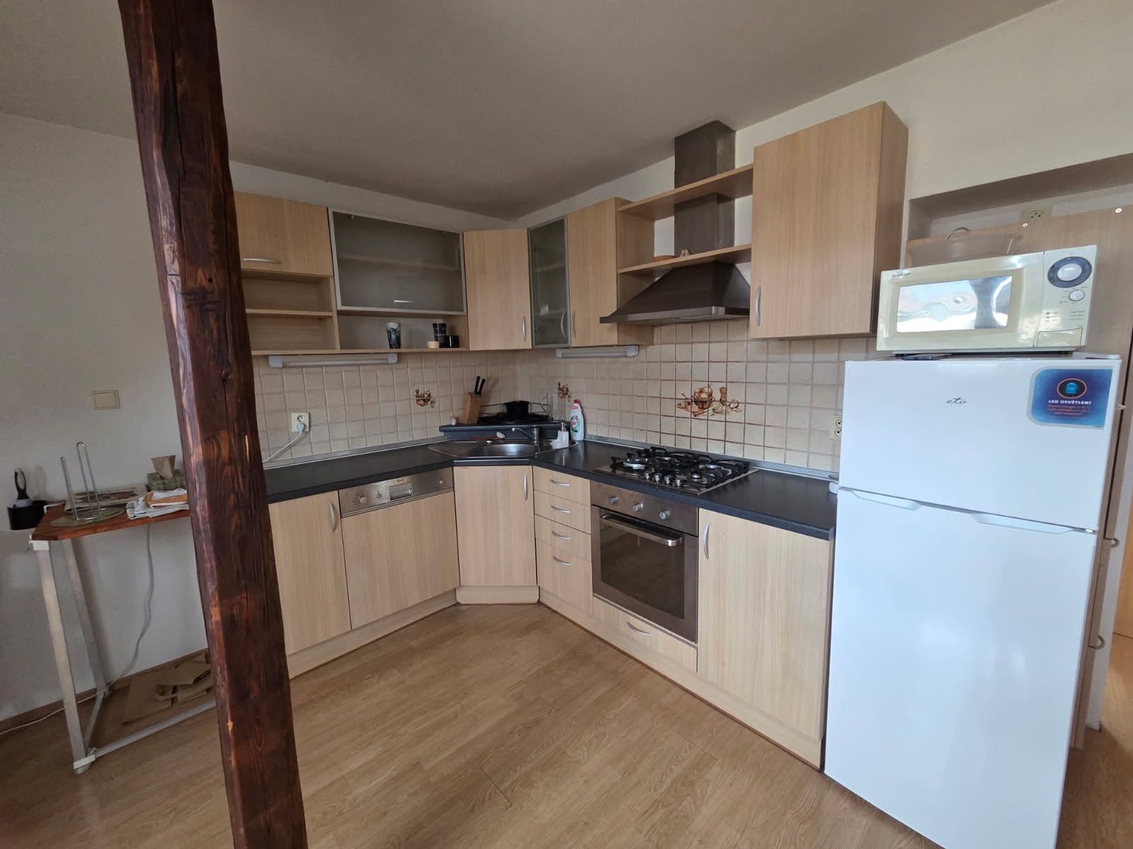 2 bedroom with open-plan kitchen flat to rent, 70 m², Kladivova, Brno, Jihomoravský Region 2 bedroom with open-plan kitchen flat to rent, 70 m², Kladivova, Brno, Jihomoravský Region