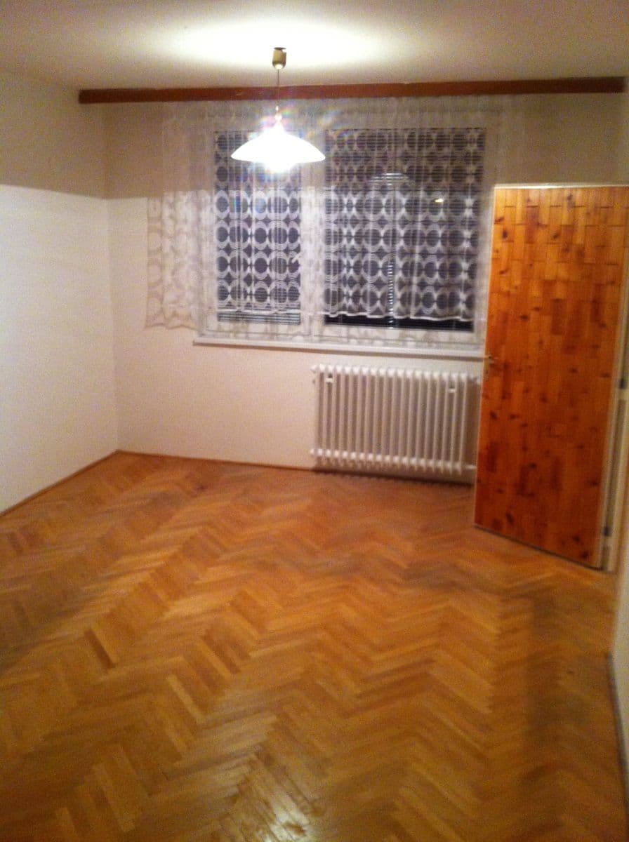 2 bedroom flat to rent, 60 m², Sadová, Adamov, Jihomoravský Region 2 bedroom flat to rent, 60 m², Sadová, Adamov, Jihomoravský Region