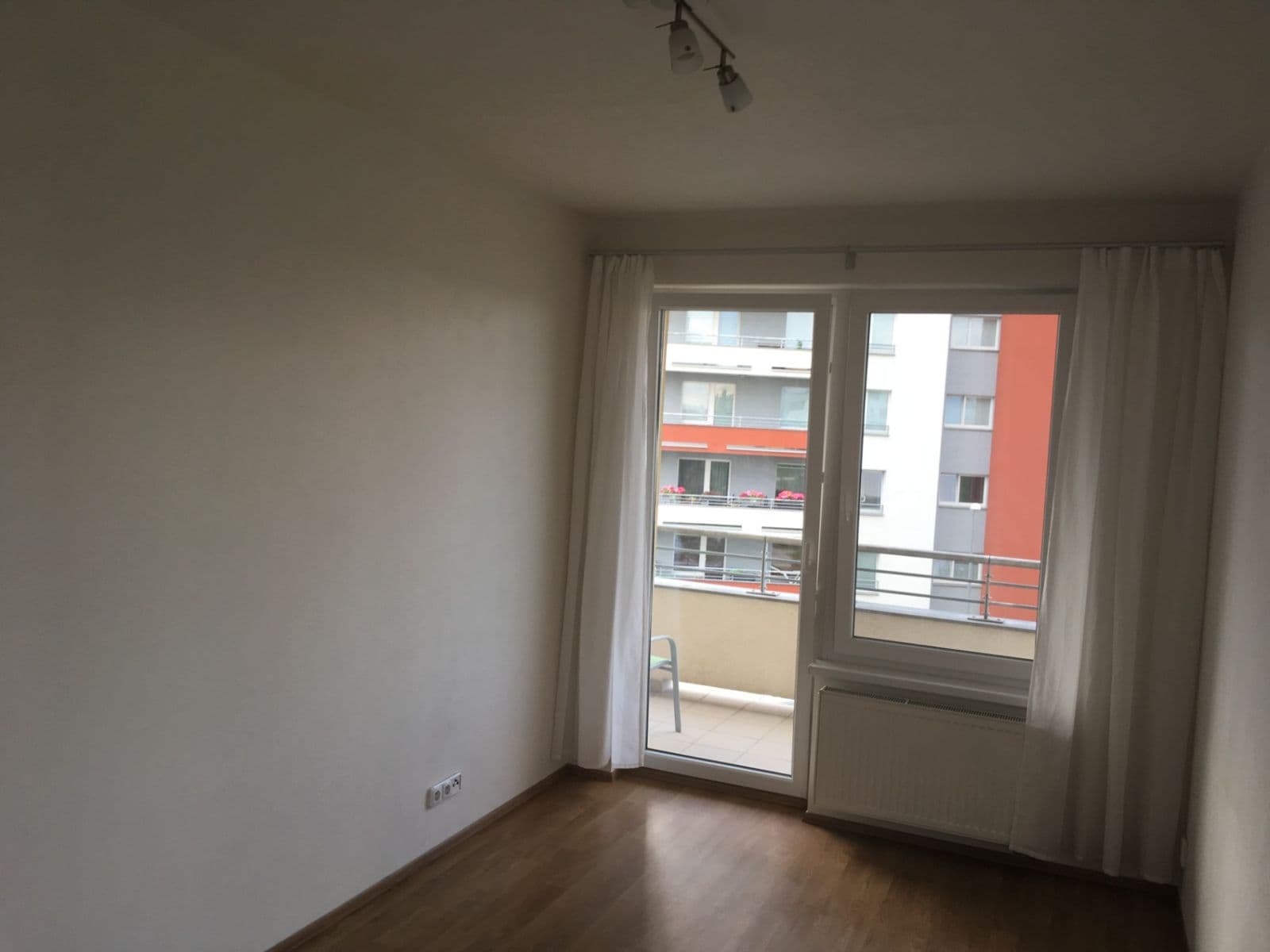1 bedroom with open-plan kitchen flat to rent, 61 m², Miroslava Hajna, Prague, Prague 1 bedroom with open-plan kitchen flat to rent, 61 m², Miroslava Hajna, Prague, Prague