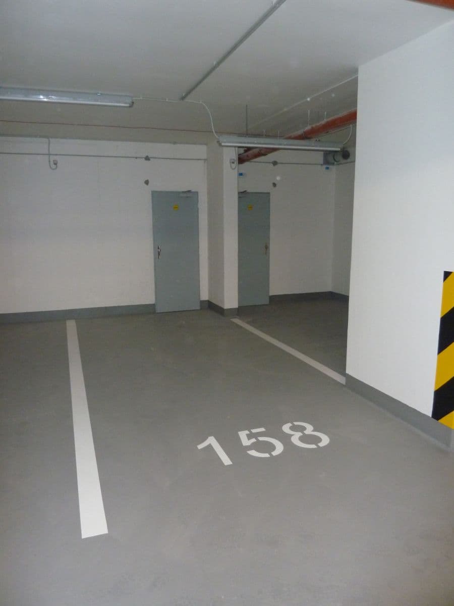 Studio flat to rent, 40 m², Miroslava Hajna, Prague, Prague Studio flat to rent, 40 m², Miroslava Hajna, Prague, Prague