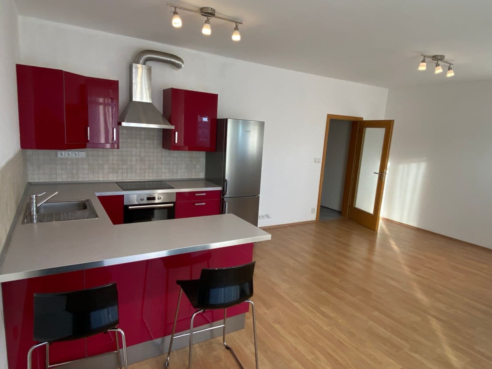 Studio flat to rent, 40 m², Miroslava Hajna, Prague, Prague Studio flat to rent, 40 m², Miroslava Hajna, Prague, Prague