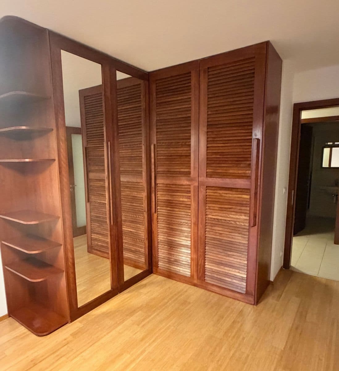 1 bedroom with open-plan kitchen flat to rent, 76 m², Linhartova, Prague, Prague 1 bedroom with open-plan kitchen flat to rent, 76 m², Linhartova, Prague, Prague