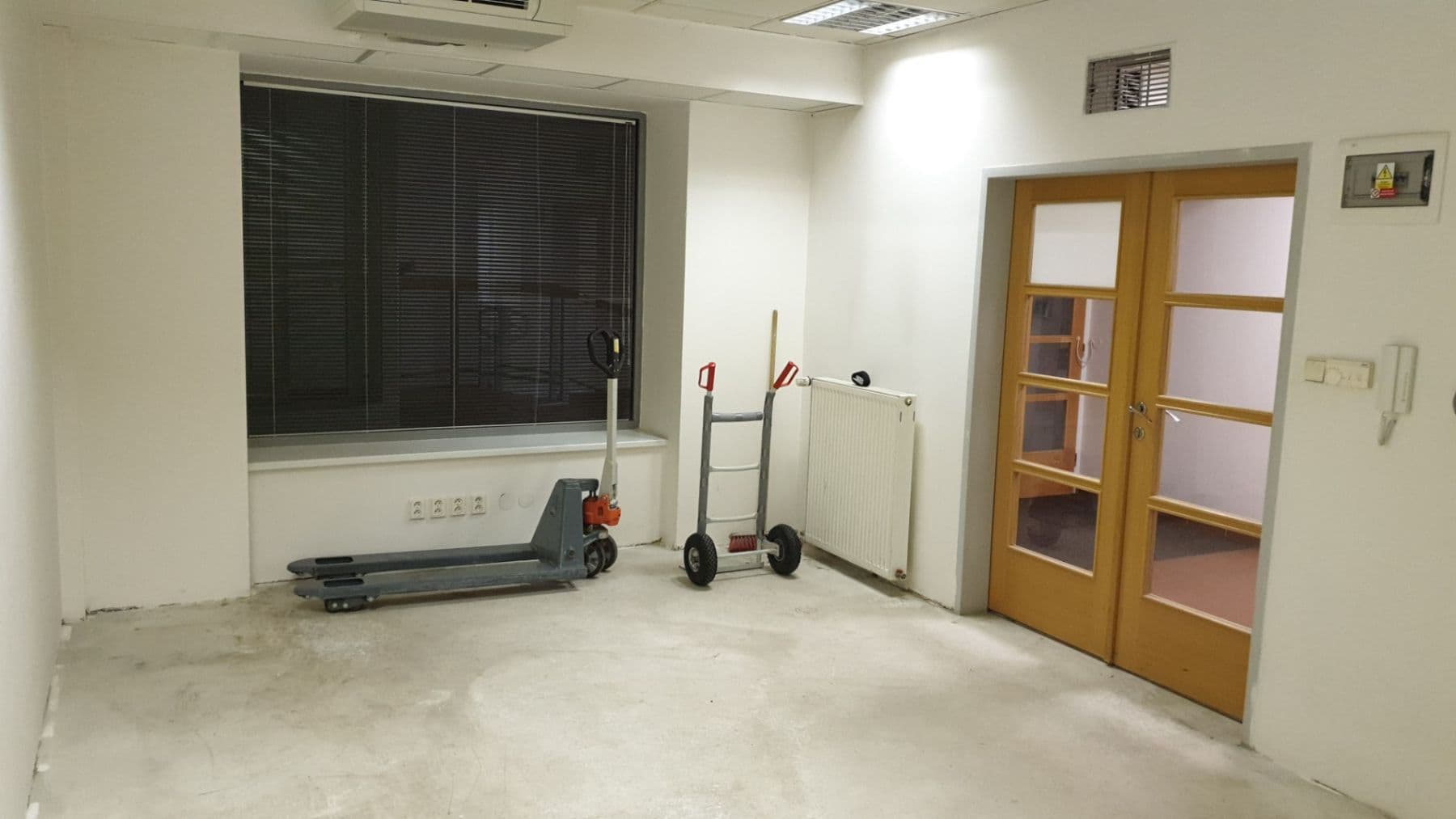 non-residential property to rent, 50 m², Kounicova, Brno, Jihomoravský Region non-residential property to rent, 50 m², Kounicova, Brno, Jihomoravský Region