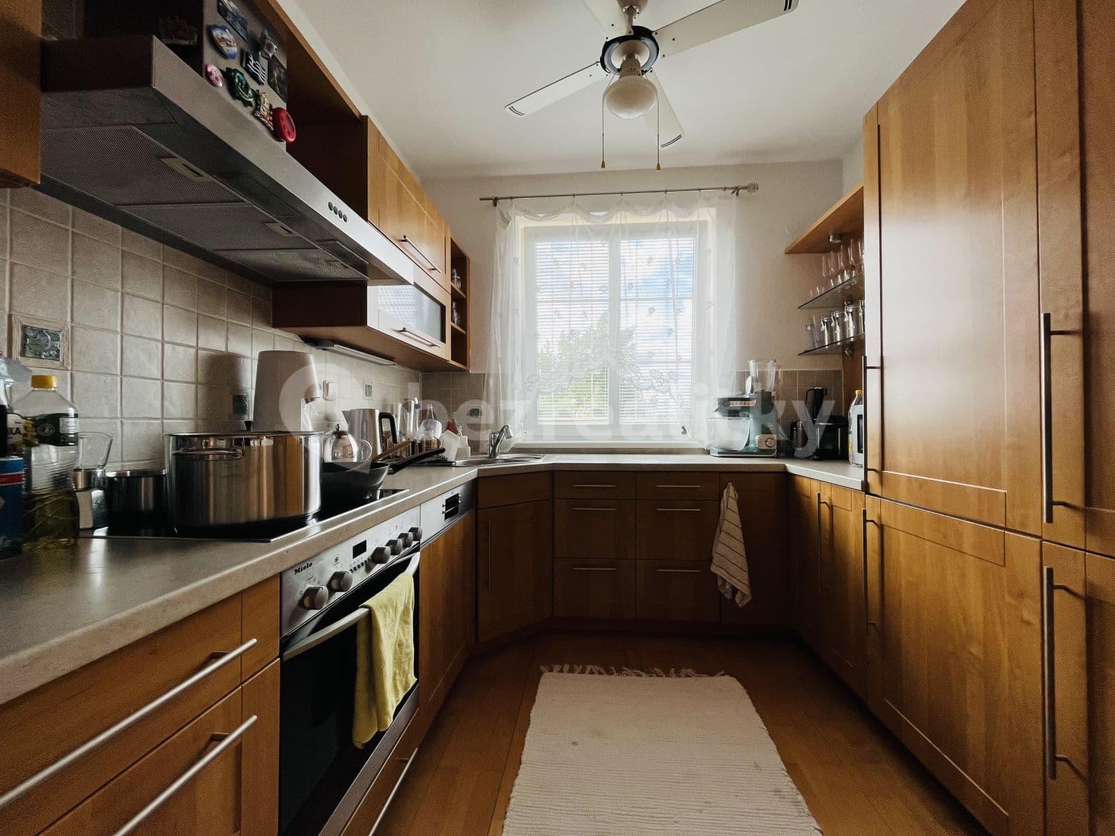 3 bedroom with open-plan kitchen flat to rent, 110 m², Azurová, Brno, Jihomoravský Region 3 bedroom with open-plan kitchen flat to rent, 110 m², Azurová, Brno, Jihomoravský Region