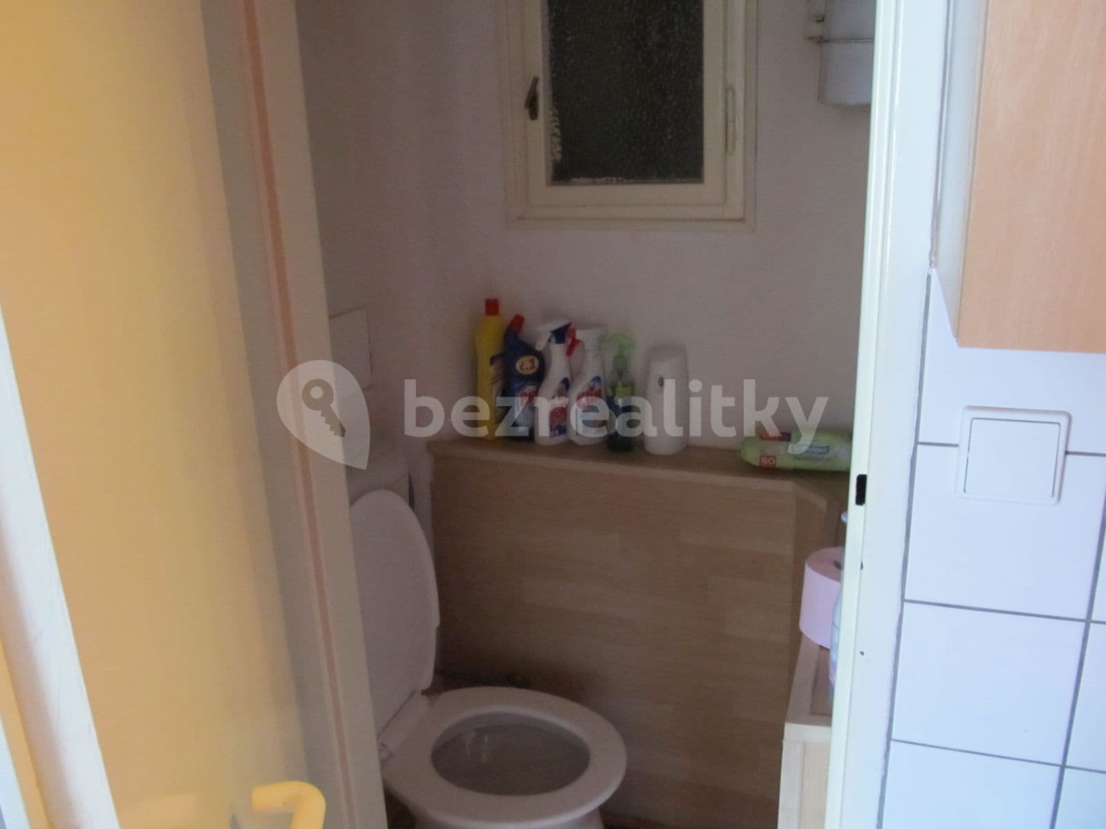 2 bedroom flat to rent, 38 m², Sámova, Prague, Prague 2 bedroom flat to rent, 38 m², Sámova, Prague, Prague