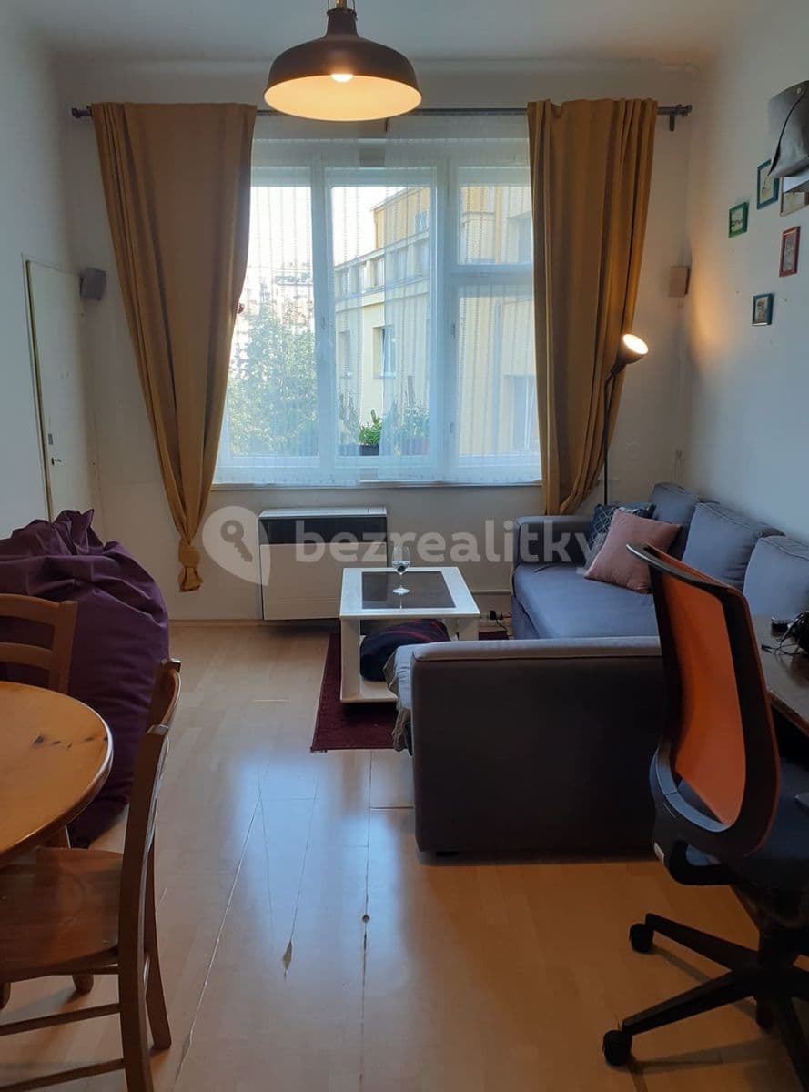 2 bedroom flat to rent, 38 m², Sámova, Prague, Prague 2 bedroom flat to rent, 38 m², Sámova, Prague, Prague