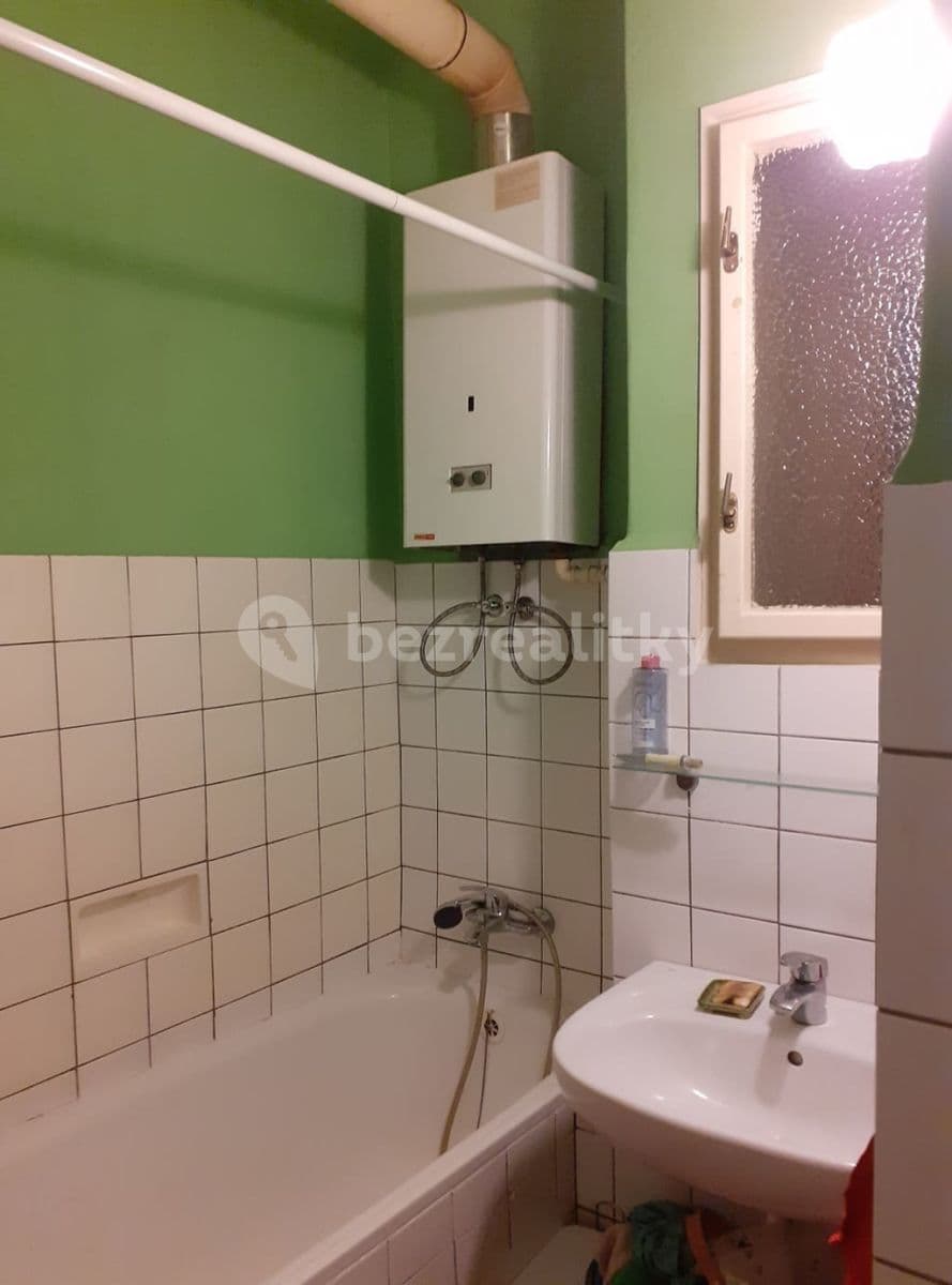 2 bedroom flat to rent, 38 m², Sámova, Prague, Prague 2 bedroom flat to rent, 38 m², Sámova, Prague, Prague