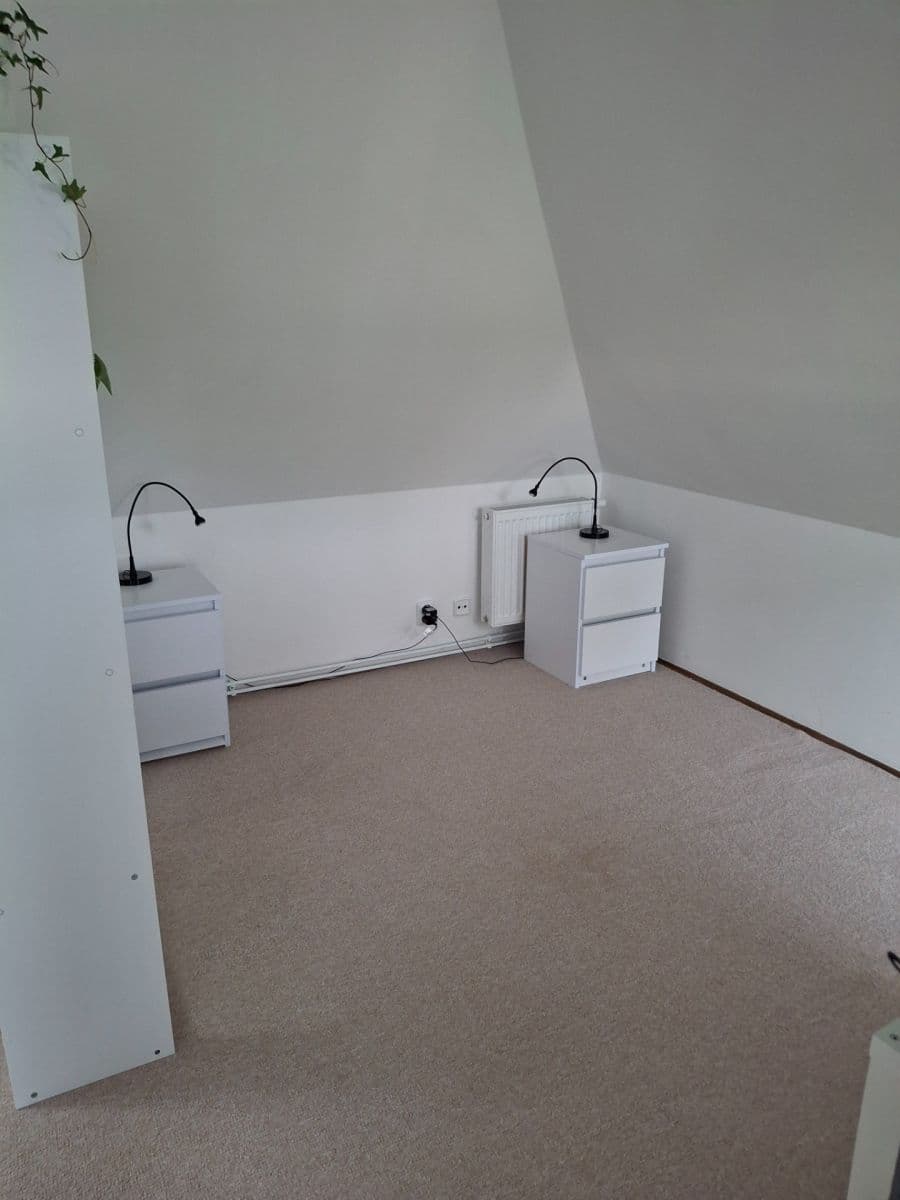 Studio flat to rent, 72 m², Holekova, Prague, Prague Studio flat to rent, 72 m², Holekova, Prague, Prague