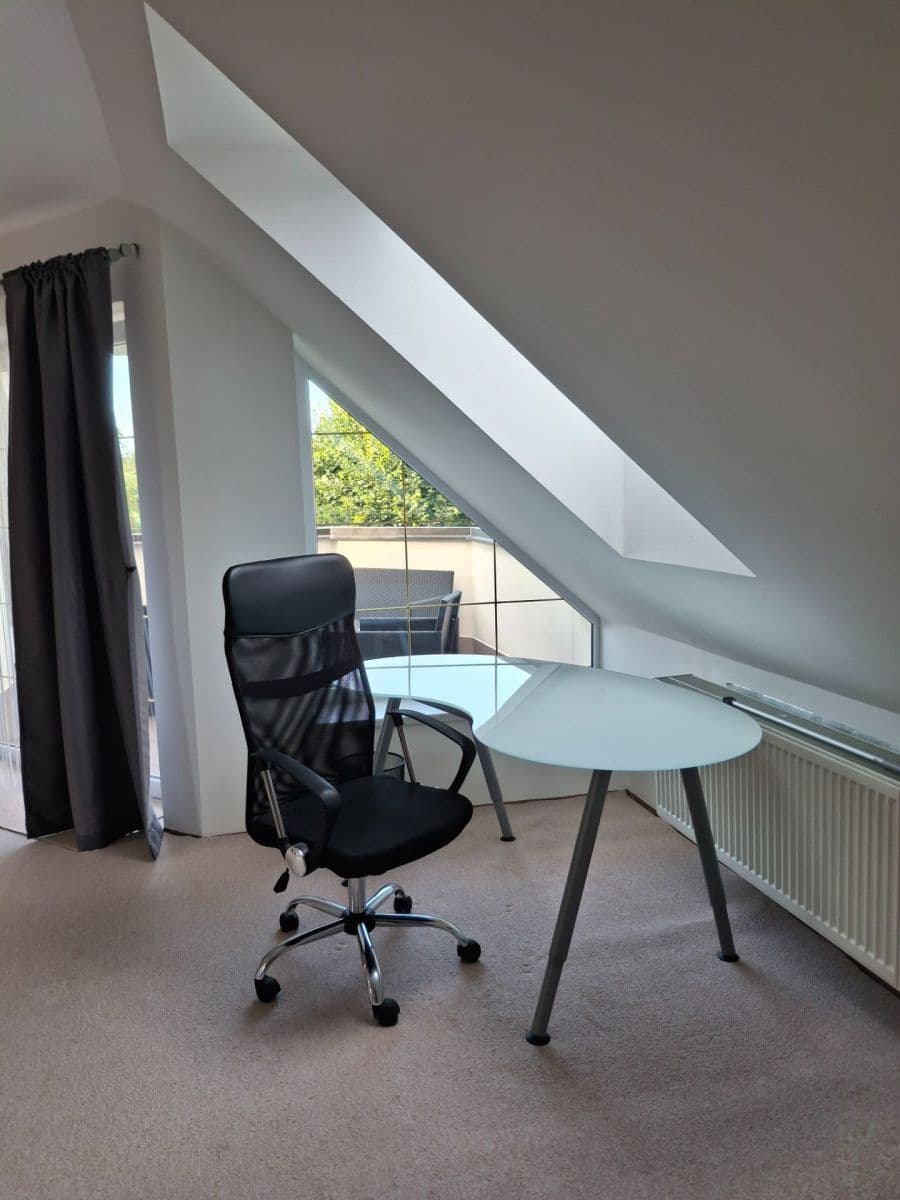 Studio flat to rent, 72 m², Holekova, Prague, Prague Studio flat to rent, 72 m², Holekova, Prague, Prague