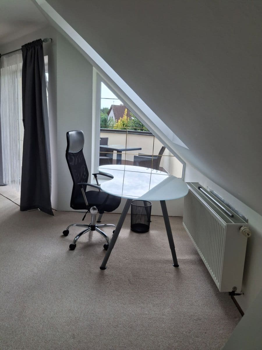 Studio flat to rent, 72 m², Holekova, Prague, Prague Studio flat to rent, 72 m², Holekova, Prague, Prague