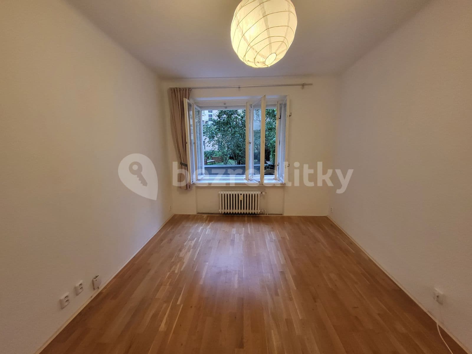 Small studio flat to rent, 23 m², U smaltovny, Prague, Prague Small studio flat to rent, 23 m², U smaltovny, Prague, Prague
