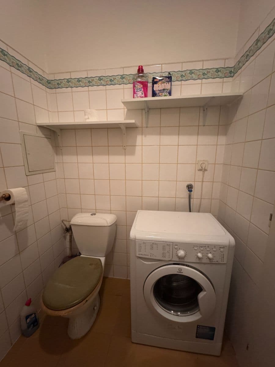 Small studio flat to rent, 38 m², K Sídlišti, Tmaň, Středočeský Region Small studio flat to rent, 38 m², K Sídlišti, Tmaň, Středočeský Region