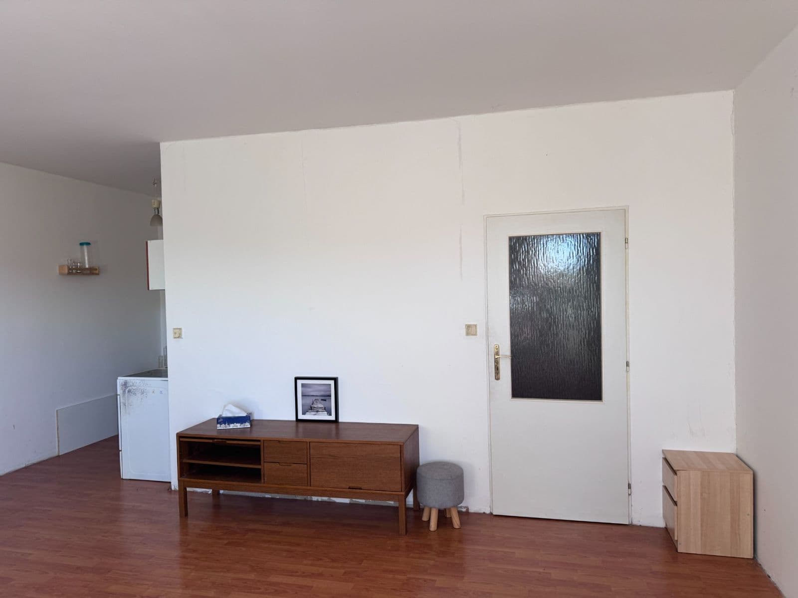 Small studio flat to rent, 38 m², K Sídlišti, Tmaň, Středočeský Region Small studio flat to rent, 38 m², K Sídlišti, Tmaň, Středočeský Region
