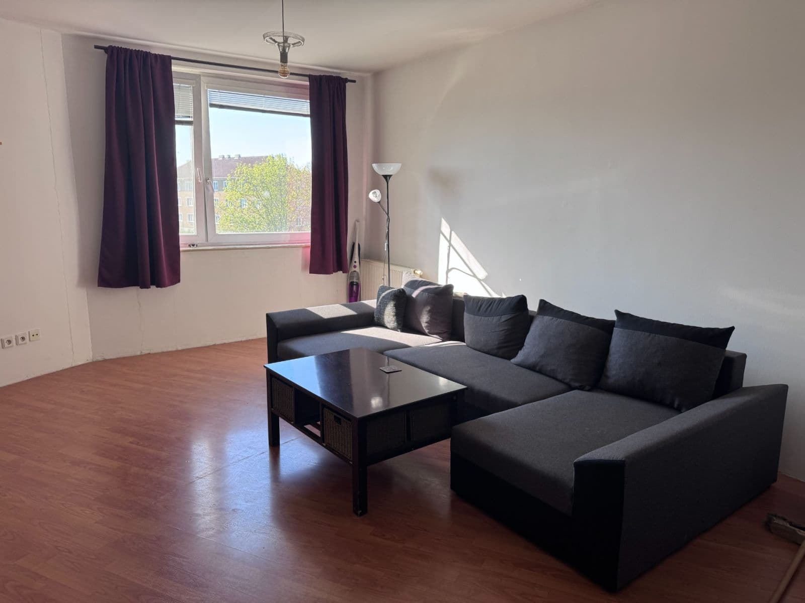 Small studio flat to rent, 38 m², K Sídlišti, Tmaň, Středočeský Region Small studio flat to rent, 38 m², K Sídlišti, Tmaň, Středočeský Region