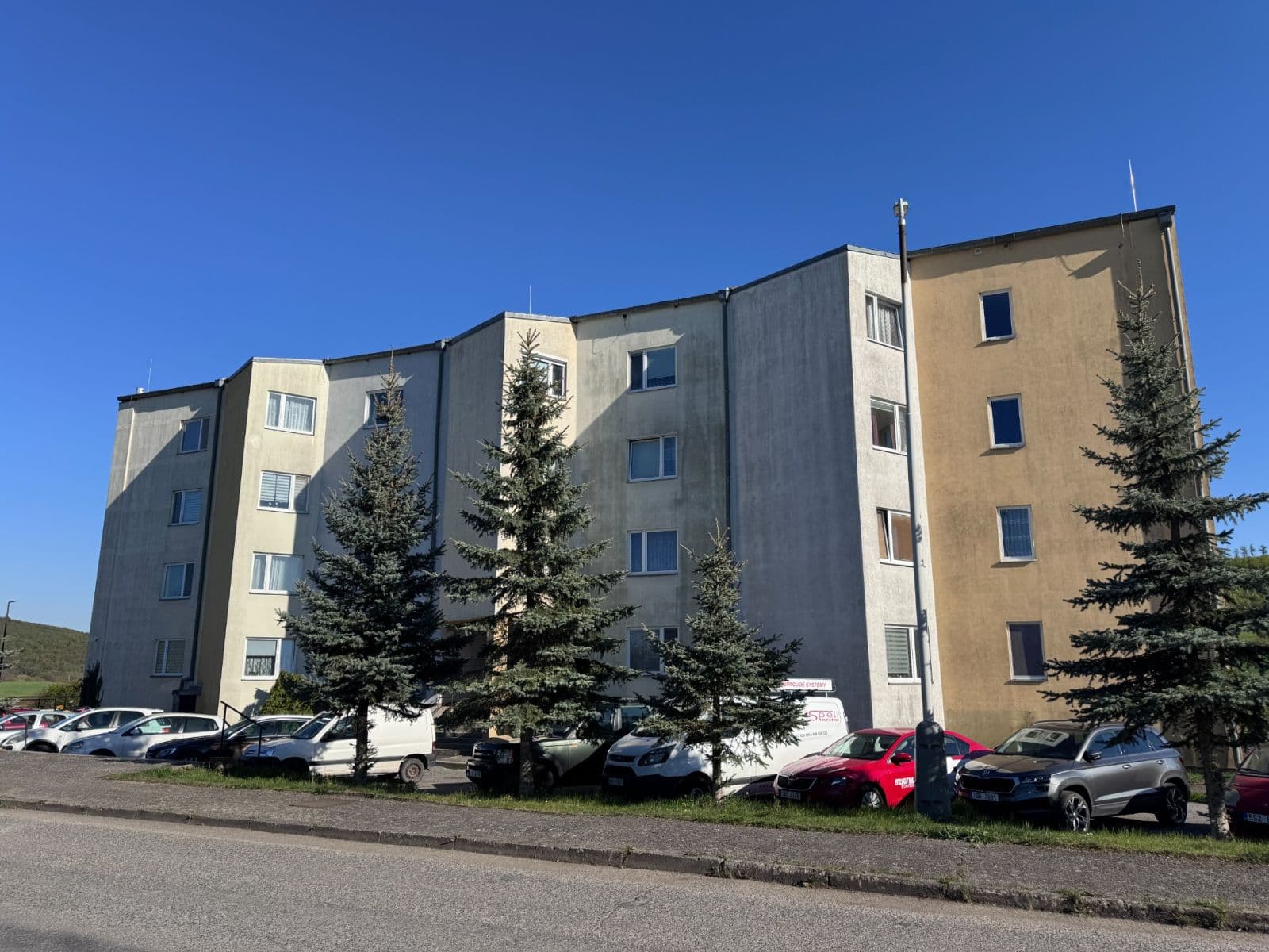 Small studio flat to rent, 38 m², K Sídlišti, Tmaň, Středočeský Region Small studio flat to rent, 38 m², K Sídlišti, Tmaň, Středočeský Region