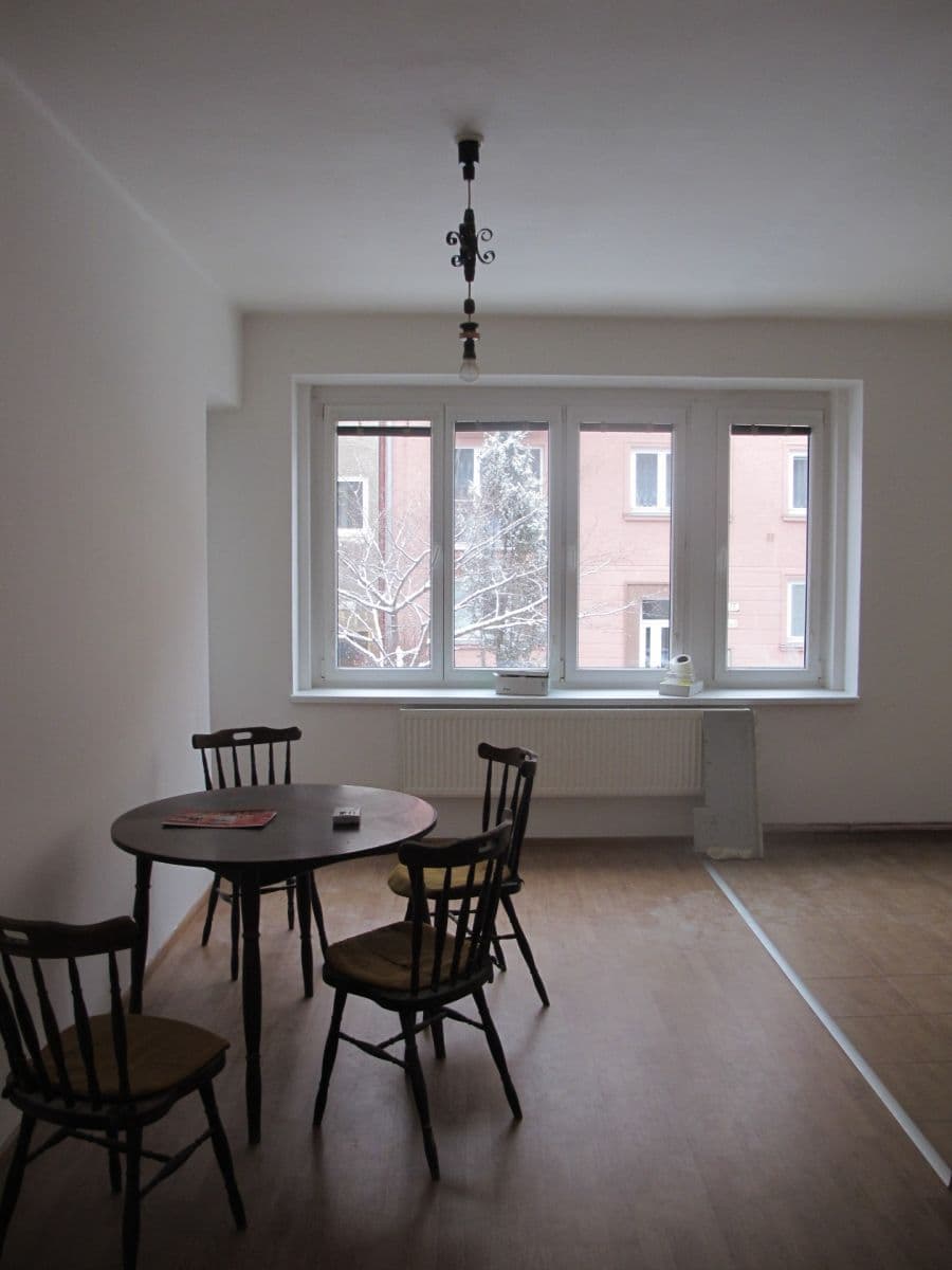 1 bedroom with open-plan kitchen flat to rent, 50 m², Mathonova, Brno, Jihomoravský Region 1 bedroom with open-plan kitchen flat to rent, 50 m², Mathonova, Brno, Jihomoravský Region