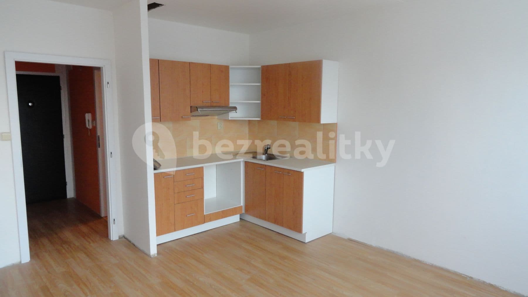1 bedroom with open-plan kitchen flat to rent, 47 m², Poljanovova, Prague, Prague 1 bedroom with open-plan kitchen flat to rent, 47 m², Poljanovova, Prague, Prague