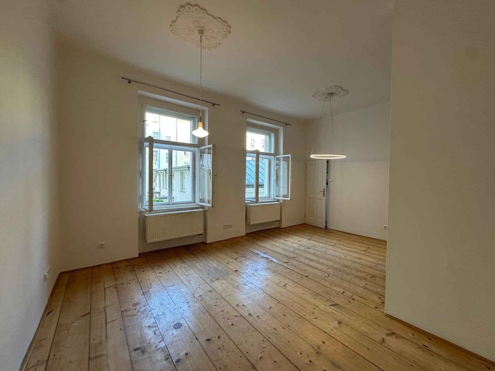 1 bedroom with open-plan kitchen flat to rent, 40 m², Na spojce, Prague, Prague 1 bedroom with open-plan kitchen flat to rent, 40 m², Na spojce, Prague, Prague