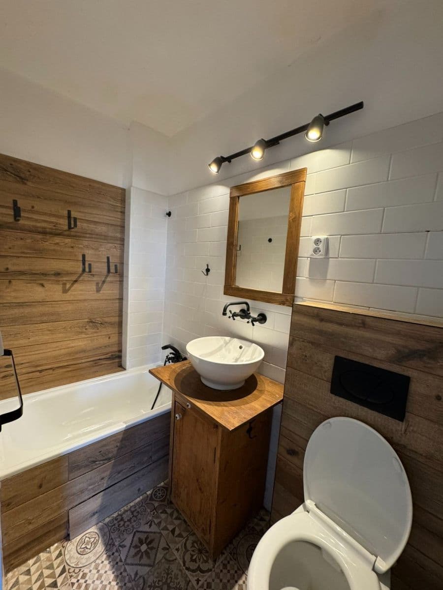 Studio flat to rent, 31 m², Šestajovická, Prague, Prague Studio flat to rent, 31 m², Šestajovická, Prague, Prague