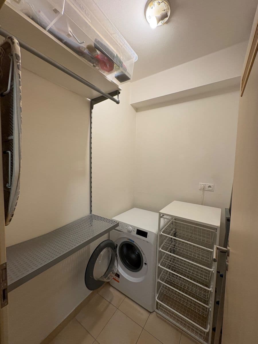 Studio flat to rent, 44 m², Athénská, Prague, Prague Studio flat to rent, 44 m², Athénská, Prague, Prague