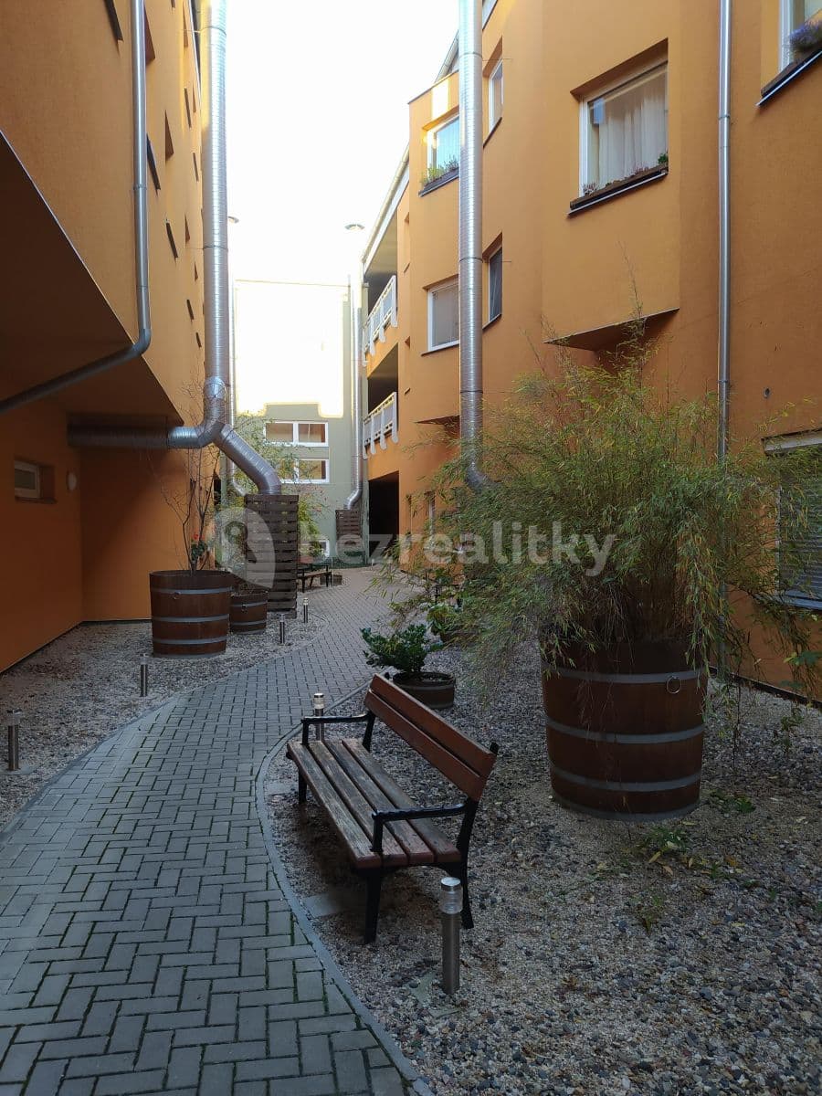 Studio flat to rent, 41 m², Slévačská, Prague, Prague Studio flat to rent, 41 m², Slévačská, Prague, Prague