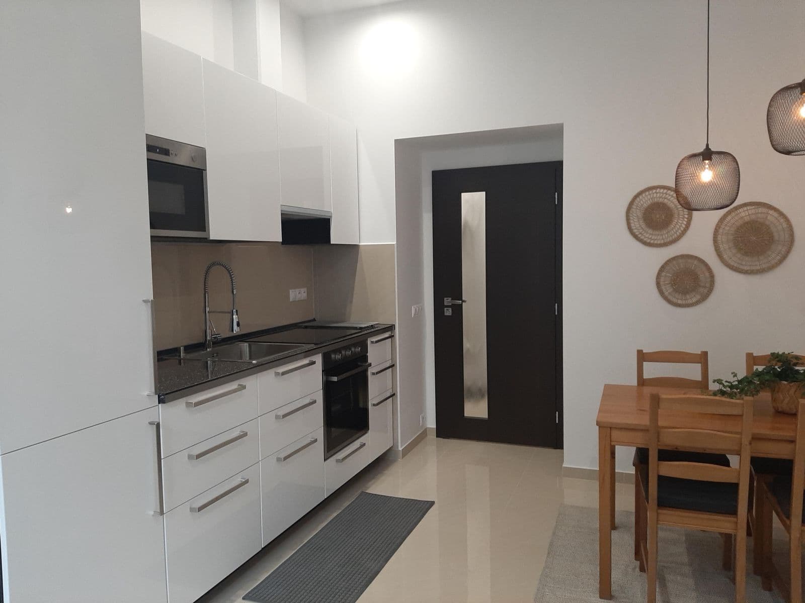 1 bedroom with open-plan kitchen flat to rent, 54 m², Nuselská, Prague, Prague 1 bedroom with open-plan kitchen flat to rent, 54 m², Nuselská, Prague, Prague