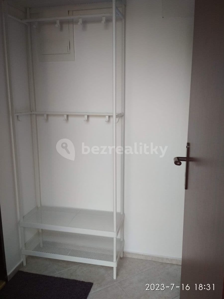 1 bedroom with open-plan kitchen flat to rent, 36 m², Legionářů, Prague, Prague 1 bedroom with open-plan kitchen flat to rent, 36 m², Legionářů, Prague, Prague