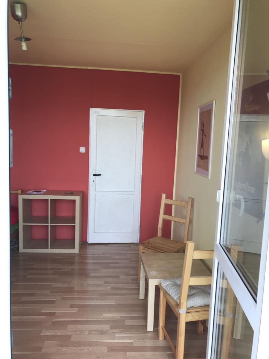 3 bedroom with open-plan kitchen flat to rent, 12 m², Na strži, Prague, Prague 3 bedroom with open-plan kitchen flat to rent, 12 m², Na strži, Prague, Prague