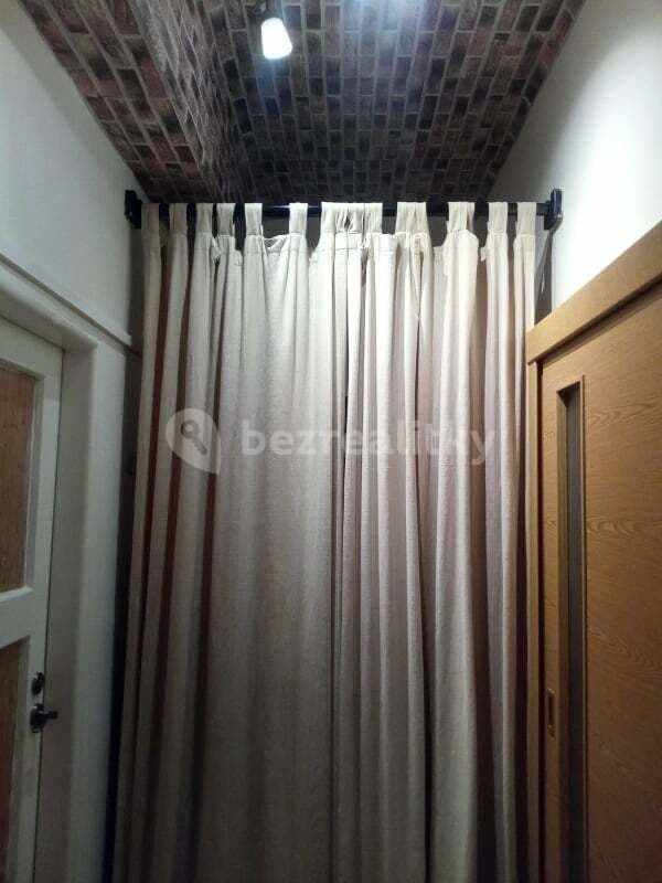 1 bedroom with open-plan kitchen flat to rent, 40 m², Jičínská, Prague, Prague 1 bedroom with open-plan kitchen flat to rent, 40 m², Jičínská, Prague, Prague