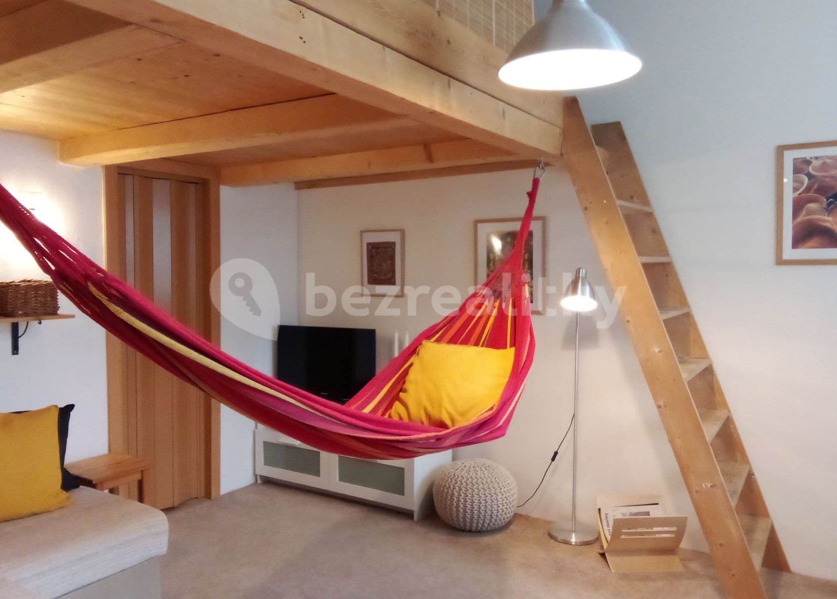 1 bedroom with open-plan kitchen flat to rent, 40 m², Jičínská, Prague, Prague 1 bedroom with open-plan kitchen flat to rent, 40 m², Jičínská, Prague, Prague