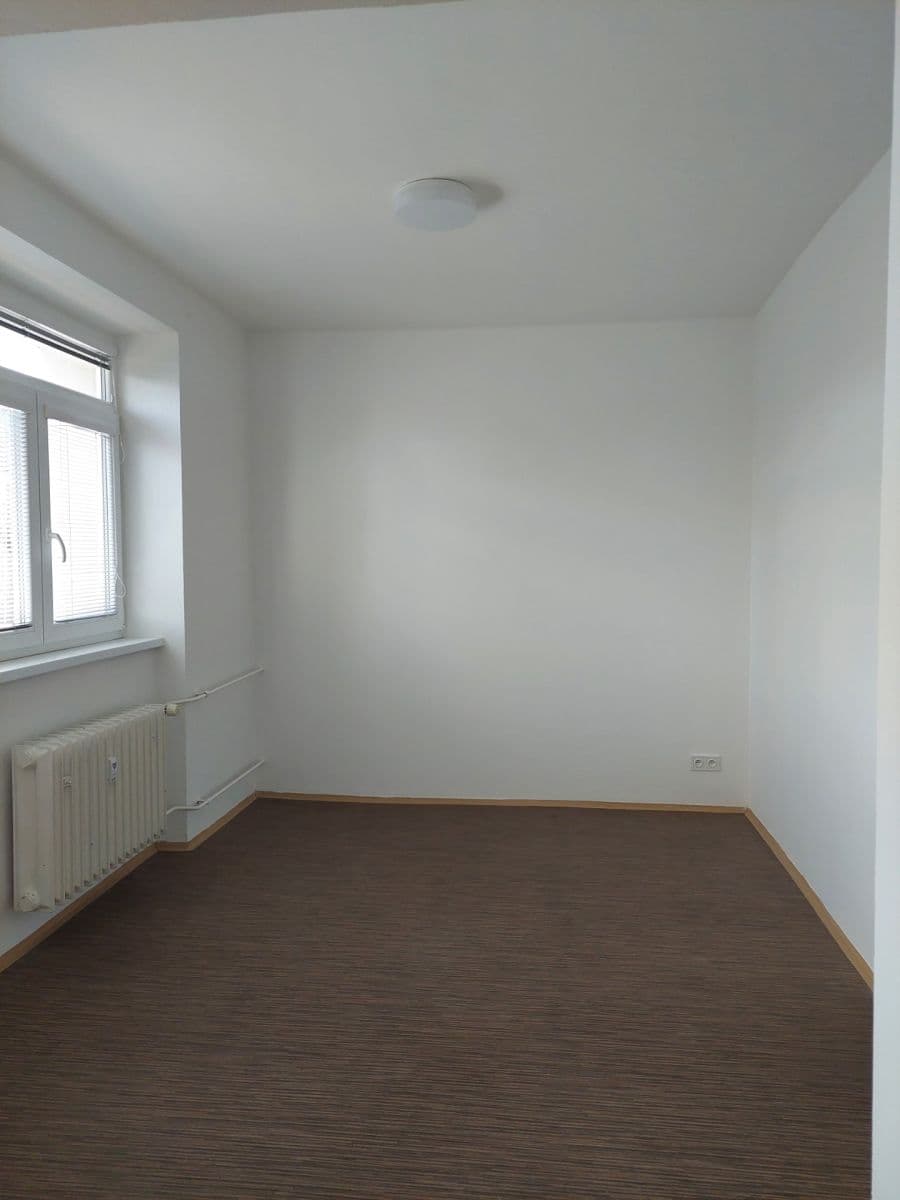 1 bedroom with open-plan kitchen flat to rent, 41 m², Gočárova třída, Hradec Králové, Královéhradecký Region 1 bedroom with open-plan kitchen flat to rent, 41 m², Gočárova třída, Hradec Králové, Královéhradecký Region
