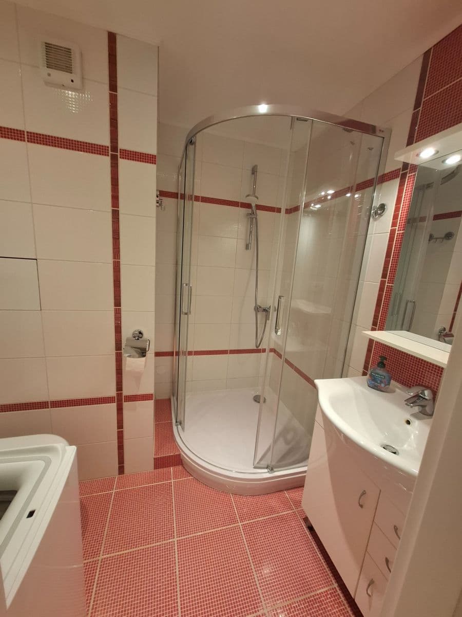 Studio flat to rent, 29 m², Botevova, Prague, Prague Studio flat to rent, 29 m², Botevova, Prague, Prague